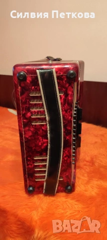 Немски акордеон "WELTMEISTER " - 60 баса, снимка 8 - Акордеони - 53010857