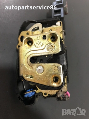 Механизъм за заключване на предна дясна врата за Subaru Legacy (2001) , снимка 2 - Части - 54225606