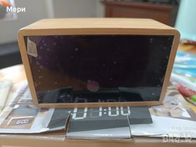 Бамбуков часовник с LED дисплей, който показва час и температура, снимка 3 - Мъжки - 52937643