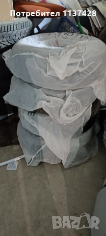 Зимни гуми с джанти Dunlop, снимка 2 - Гуми и джанти - 52331678