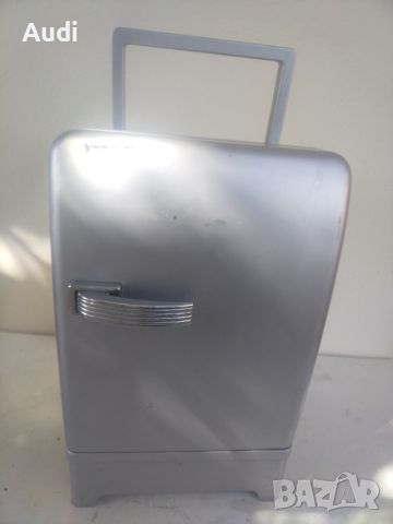 Мини хладилник TRAXON  с обем 15 литра, охлажда до 10С° Може да охлажда до 17 °C под околната темпер, снимка 1 - Хладилници - 45710682