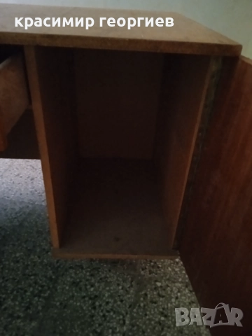 Запазено универсално бюро от социализма, снимка 2 - Други стоки за дома - 51910034