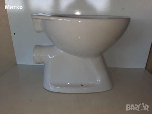 Порцеланова тоалетна чиния със задно оттичане на Фаянс FAYANS , снимка 2 - ВИК - 53748589