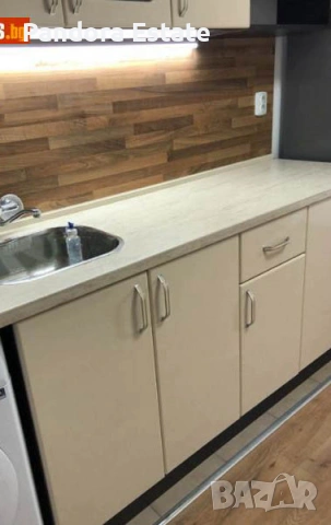 Продава тристаен апартамент в Центъра, снимка 4 - Апартаменти - 53799121