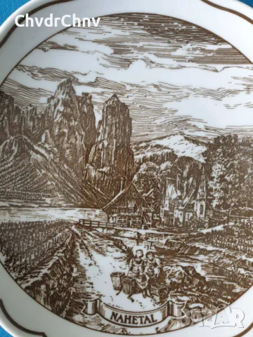 2бр чинии Hutschenreuther Weinbaugebiete/Хюченройтер Бавария немска порцеланова чиния-картина, снимка 2 - Картини - 48100849