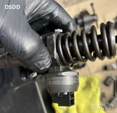 Помпа-дюзи BOSCH 038130073BN за VW / Audi / Seat / Skoda 1.9 TDI и 1.4 TDI, снимка 3 - Части - 52008418