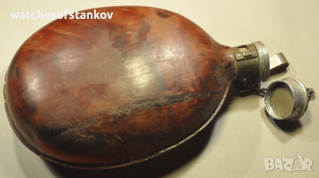 Стара алуминиева манерка с фурнир от Българската армия