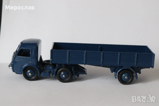 DINKY TOYS PANHARD КАМИОН МОДЕЛ КОЛИЧКА