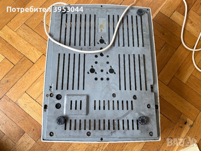 Елка 22 - кутия, снимка 2 - Друга електроника - 52026263