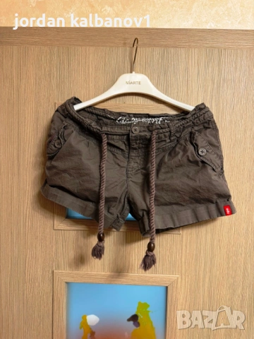 Подарявам - дамски къси панталоно edc номер - 32