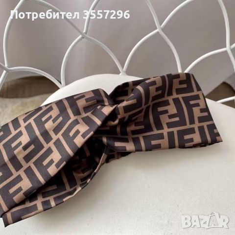 Шал за глава Fendi, снимка 3 - Шалове - 46722344