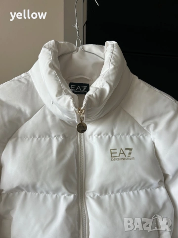 Зимно бяло яке Armani , снимка 2 - Якета - 53788091