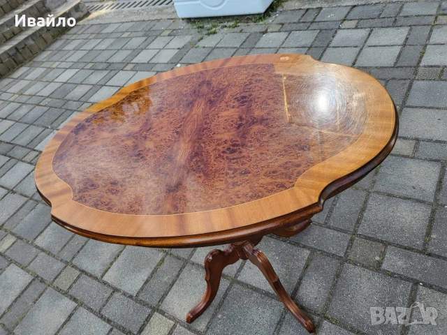 Красива масичка 