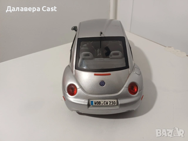 1/18 Volkswagen New Beetle Solido , снимка 8 - Колекции - 54198052