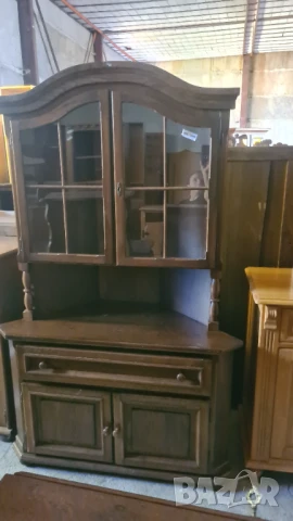ъглов шкаф витрина внос от Европа, снимка 2 - Секции и витрини - 50770274