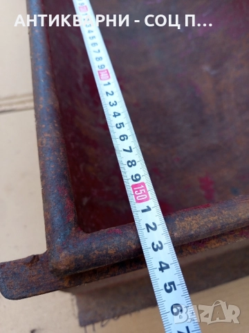 Стара Метална Животинска Хранилка За фураж Тегло 35кг., снимка 11 - Антикварни и старинни предмети - 51571264