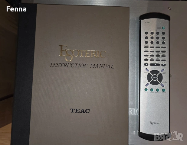 Esoteric UX-1 – High-End Universal SACD/CD/DVD-A Player, снимка 4 - Други - 53808894