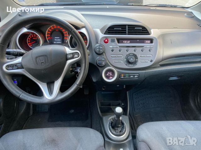 Honda Jazz 1.4i FaceLift, снимка 8 - Автомобили и джипове - 46728387