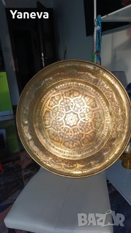 Ориенталска , стара, масивна , ръчно кована с богати орнаменти, сания, тепсия със сгъваеми крака, снимка 4 - Антикварни и старинни предмети - 53599304