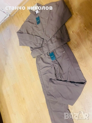 Продавам дамски спортен комплект, снимка 3 - Спортни екипи - 53478384