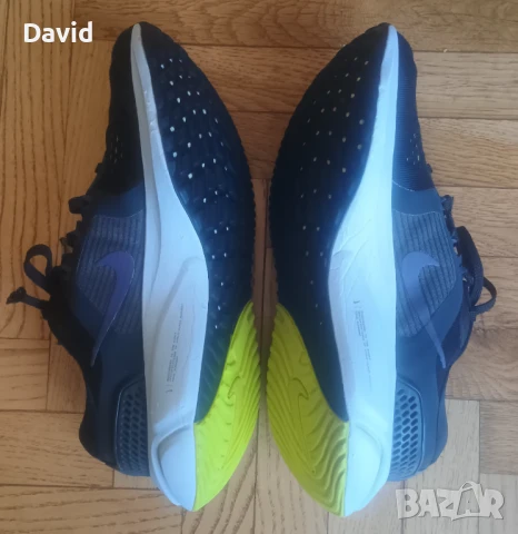 Оригинални дамски маратонки Nike Air Zoom Vomero 15, снимка 4 - Маратонки - 50593185