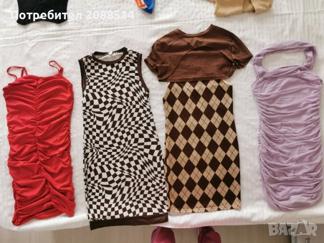 Голям лот роклички, всяка по 5 лв. 