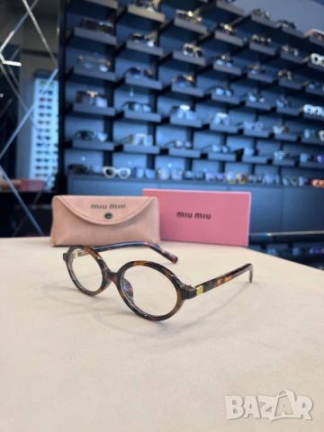 очила с черен обикновен калъф и ув защита miu miu, снимка 6 - Слънчеви и диоптрични очила - 50742689