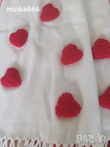 Луксозен дамски шал със сърца, снимка 3 - Шалове - 53111113