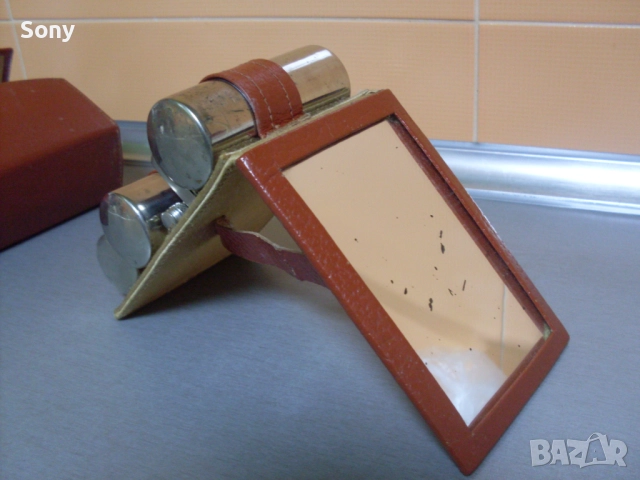 Стар луксозен несесер за бръснене., снимка 10 - Антикварни и старинни предмети - 52668525