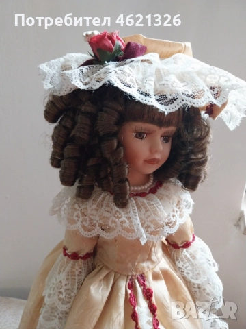 Викторианска порцеланова кукла колекционерско издание с чадър и шапка, снимка 9 - Декорация за дома - 52069123