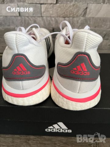 Нови , оригинални маратонки Adidas, снимка 2 - Маратонки - 46590252