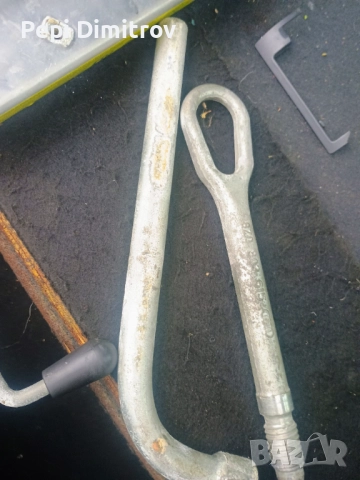 Крик ключ и кука за теглене Ауди а 2 audi a2 ,2001 година , снимка 2 - Части - 51927801