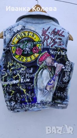 Ръчно рисувано дънково елече с Аксел Роуз, снимка 3 - Якета - 50898248