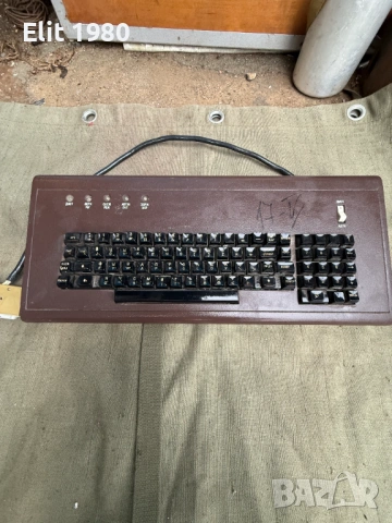 Продавам  клавиатура от български компютър