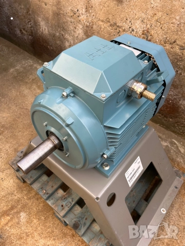 Електромотор ABB 15 kW, снимка 2 - Електродвигатели - 52062705