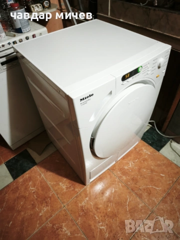Нагревателна сушилня Miele Hovotroniic T 7644C, снимка 4 - Сушилни - 53523933