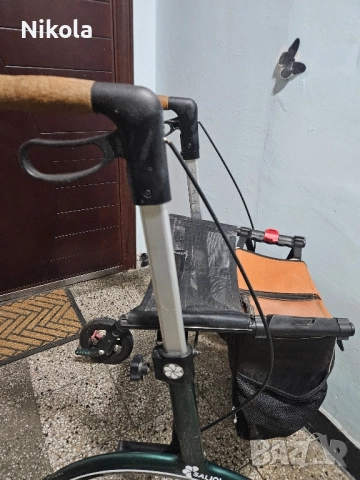 Ролатор проходилка , снимка 2 - Инвалидни колички - 52484625