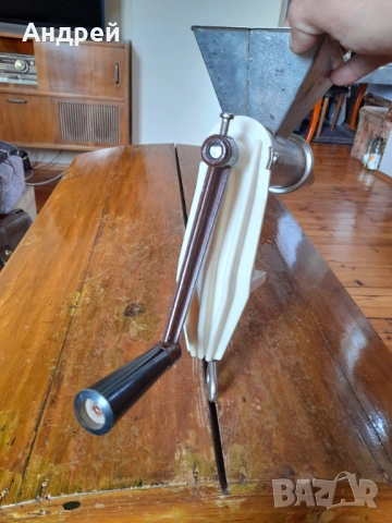 Стара мелячка за домати,мелница #10, снимка 6 - Антикварни и старинни предмети - 53243458