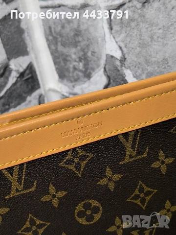 Louis Vuitton чанта тип плик , снимка 5 - Чанти - 52830770