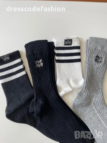 Чорапи Miu miu, снимка 3 - Дамски чорапи - 50396871