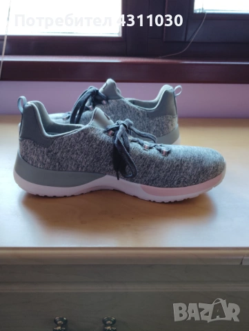 Нови маратонки Skechers 42 номер, снимка 6 - Маратонки - 53354500