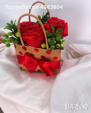 Букет от сатенени рози , снимка 3 - Изкуствени цветя - 45530716