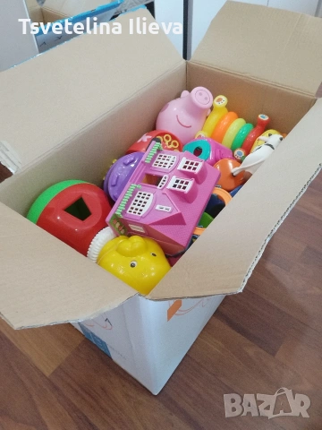 Кашон с играчки