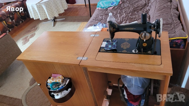 Шевна машина Union –ретро от соца,работеща, здрава. , снимка 11 - Шевни машини - 53498297
