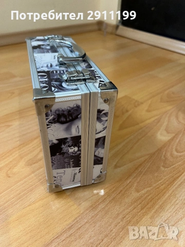 Малък куфар, снимка 3 - Куфари с инструменти - 53837120