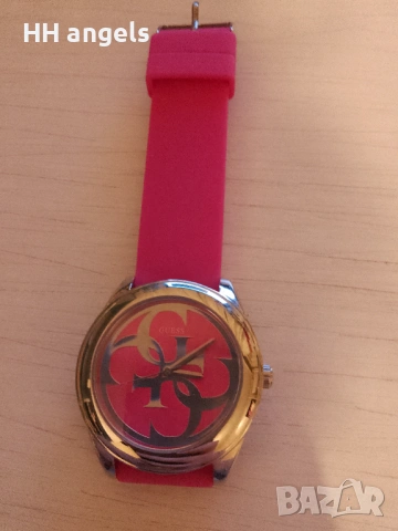 Guess оригинален НОВ часовник , снимка 3 - Дамски - 53117433