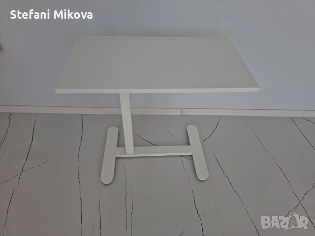 Бюра с регулируема височина