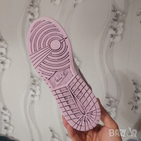 Nike Air Jordan 1 Mid номер 39,5-40 оригинални маратонки , снимка 10 - Маратонки - 51840954