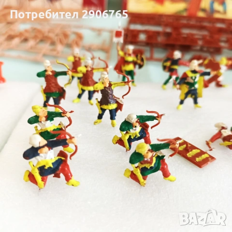 Стари фигурки войници