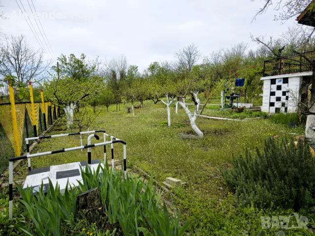 Вила с двор в гр. Русе, кв. Касева Чешма, Акациите, снимка 4 - Къщи - 50150490